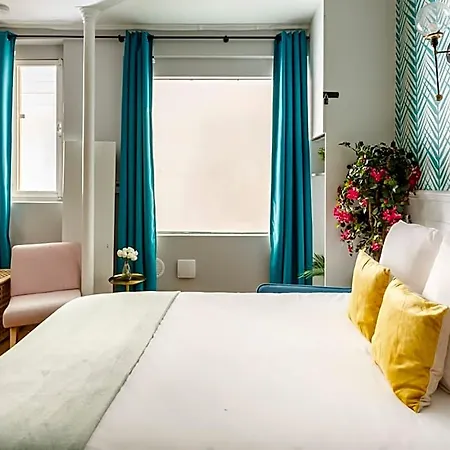 Luxury - Champs Elysees - Mermoz Paryż