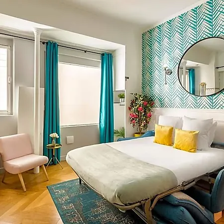 Luxury - Champs Elysees - Mermoz Paryż